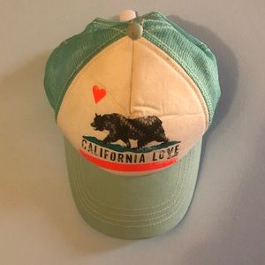 California love Hat